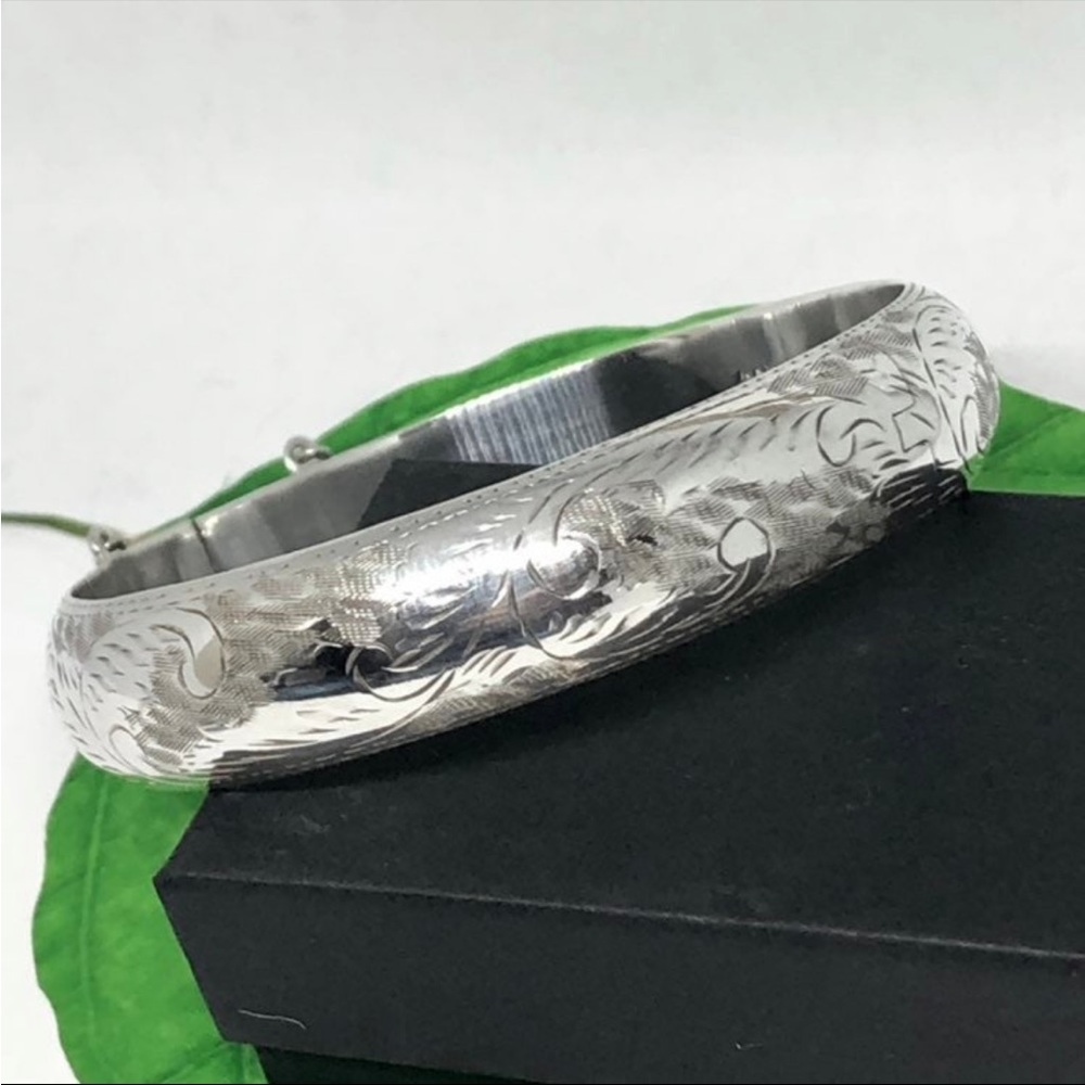 Sterling Silver 925 Etched 7” Bangle 13.5mm